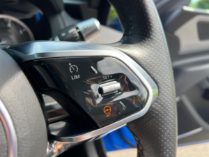 2020 Jaguar Xe 2.0 P250i Reims Edition Auto Euro 6 (s/s) 4dr in Blue — image 4