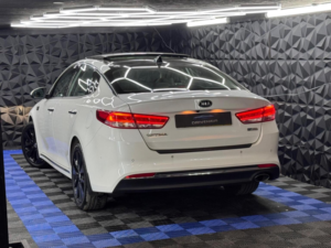 2017 Kia Optima 1.7 Crdi 4 Dct Euro 6 (s/s) 4dr in White — image 4