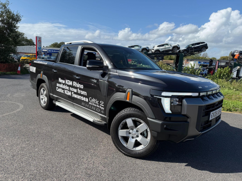 2026 Kgm Musso 2.2d Rhino Plus Auto 4WD Euro 6 4dr in Black — image 1