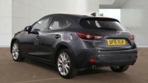2016 Mazda Mazda3 2.2 Skyactiv-D Sport Nav Euro 6 (s/s) 5dr in Grey — image 4