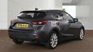 2016 Mazda Mazda3 2.2 Skyactiv-D Sport Nav Euro 6 (s/s) 5dr in Grey — image 5