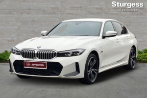 2023 BMW 3 Series 2.0 330e 12kwh M Sport Auto Euro 6 (s/s) 4dr in White — image 3