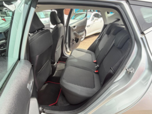 2017 Ford Fiesta 1.1 Ti-Vct Zetec Euro 6 (s/s) 5dr in Silver — image 6