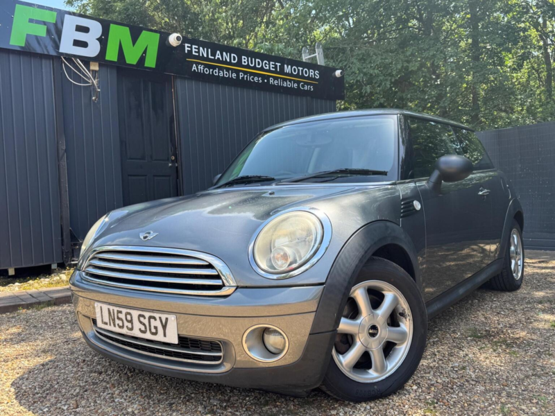 2009 MINI Hatch 1.4 One Graphite Euro 4 3dr in Silver — image 1