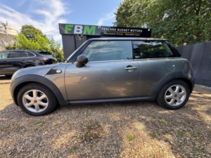 2009 MINI Hatch 1.4 One Graphite Euro 4 3dr in Silver — image 2