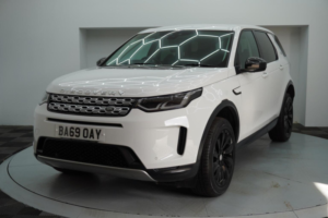 2020 Land Rover Discovery Sport 2.0 D180 Mhev Se Auto 4WD Euro 6 (s/s) 5dr in White — image 3