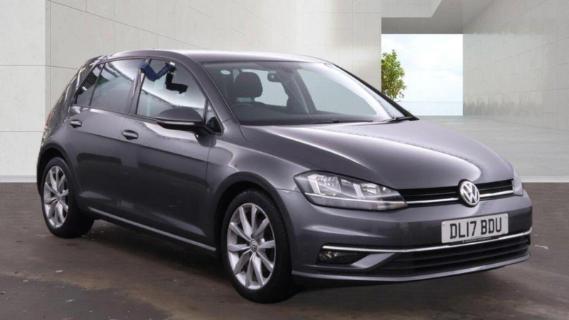 2017 Volkswagen Golf 1.6 Tdi Bluemotion Tech Gt Euro 6 (s/s) 5dr in Grey — image 1