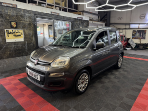 2018 Fiat Panda 1.2 Panda 1.2 69hp Easy in Grey — image 2