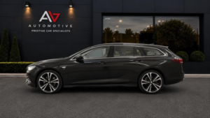 2018 Vauxhall Insignia 2.0 Turbo D Blueinjection Sri Vx Line Nav Sports Tourer Euro 6 (s/s) 5dr in Black — image 4