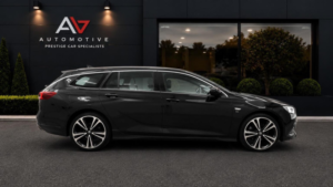 2018 Vauxhall Insignia 2.0 Turbo D Blueinjection Sri Vx Line Nav Sports Tourer Euro 6 (s/s) 5dr in Black — image 6