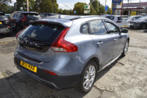 2017 Volvo V40 Cross Country 1.5 Cross Country Pro T3 in Blue — image 2
