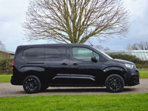2020 Citroen Berlingo 1.5 Bluehdi 950 Driver Xl Eat8 Lwb Euro 6 (s/s) 6dr in Black — image 3