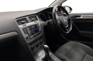 2016 Volkswagen Golf 1.4 Tsi Bluemotion Tech Match Edition in Red — image 5