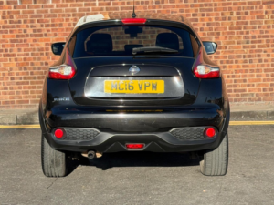 2016 Nissan Juke 1.2 Dig-T N-Connecta Euro 6 (s/s) 5dr in Black — image 6