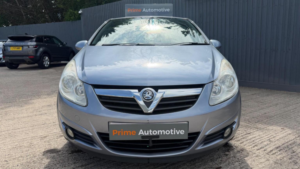 2008 Vauxhall Corsa 1.4i 16v Design 5dr (a/c) in Silver — image 2