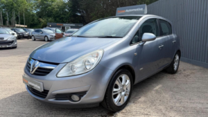2008 Vauxhall Corsa 1.4i 16v Design 5dr (a/c) in Silver — image 3