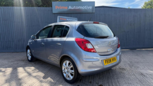 2008 Vauxhall Corsa 1.4i 16v Design 5dr (a/c) in Silver — image 5