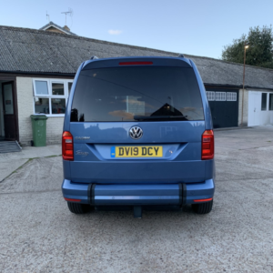 2019 Volkswagen Caddy Life 2.0 Tdi DSG in Blue — image 4