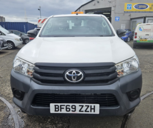2019 Toyota Hilux 2.4 D-4d Active in White — image 2