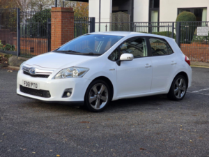 2011 Toyota Auris 1.8 Vvt-H T Spirit CVT Euro 5 (s/s) 5dr in White — image 3