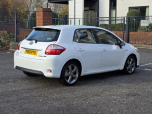 2011 Toyota Auris 1.8 Vvt-H T Spirit CVT Euro 5 (s/s) 5dr in White — image 6
