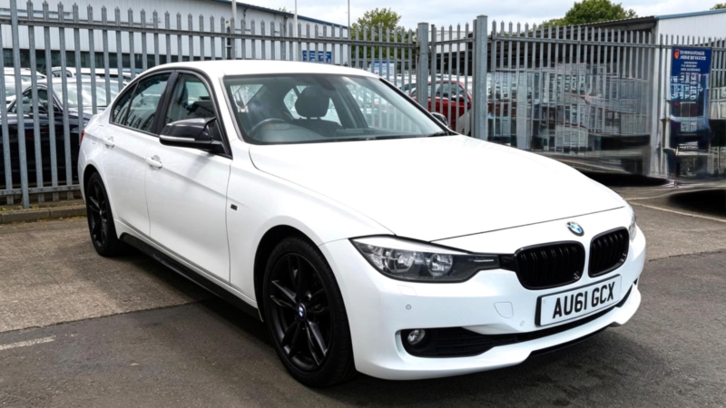 2012 BMW 3 Series 2.0 320d Ed Efficientdynamics Euro 5 (s/s) 4dr in White — image 1