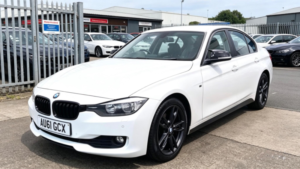 2012 BMW 3 Series 2.0 320d Ed Efficientdynamics Euro 5 (s/s) 4dr in White — image 3