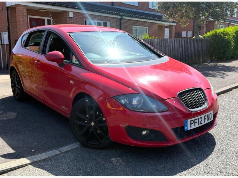 2012 SEAT Leon 1.6 Tdi Ecomotive Cr Se Copa Hatchback 5dr Diesel Manual Euro 5 (s/s) (105 Ps) in Red — image 1