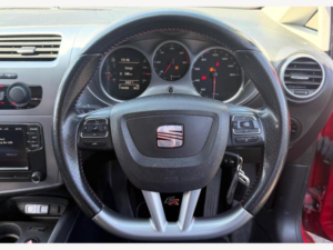 2012 SEAT Leon 1.6 Tdi Ecomotive Cr Se Copa Hatchback 5dr Diesel Manual Euro 5 (s/s) (105 Ps) in Red — image 4