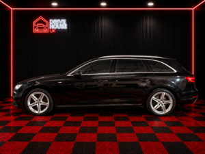2016 Audi A4 Avant 2.0 Tdi S Line in Black — image 2