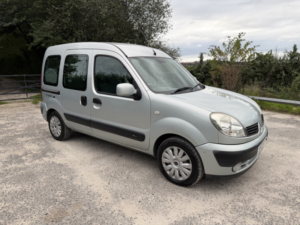 2009 Renault Kangoo 1.6 16v Expression in Grey — image 5