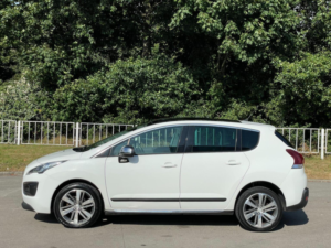 2014 Peugeot 3008 1.6 E-Hdi Allure Egc Euro 5 (s/s) 5dr in White — image 4