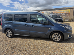 2021 Ford Grand Tourneo Connect Automatic Wheelchair Accessible Vehicle Auto Wav1.5 in Blue — image 2
