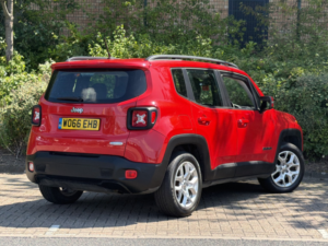 2016 Jeep Renegade 1.4 Renegade My17 Longitude 1.4 Multiair Ii 140hp in Red — image 2