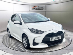 2020 Toyota Yaris 1.5 Vvt-H Excel E-CVT Euro 6 (s/s) 5dr in Other — image 4