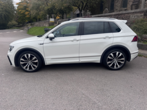 2018 Volkswagen Tiguan 2.0 Tdi R-Line in White — image 5