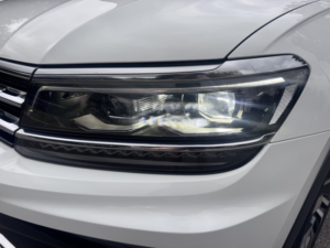 2018 Volkswagen Tiguan 2.0 Tdi R-Line in White — image 6