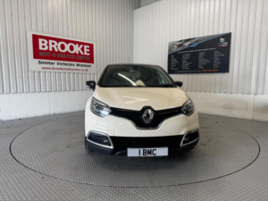 2013 Renault Captur 0.9 Tce Energy Dynamique Medianav Euro 5 (s/s) 5dr in Beige — image 5