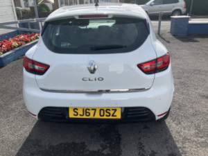 2017 Renault Clio 1.2 Dynamique Nav 1.2 16v 75 in White — image 3