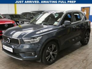 2021 Volvo Xc40 1.5 T3 Inscription Pro SUV 5dr Petrol Auto Euro 6 (s/s) (163 Ps) in Blue — image 3