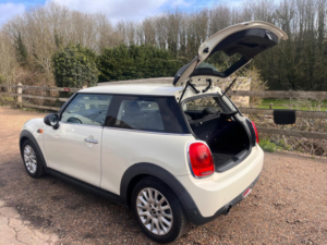 2015 MINI Hatch 1.2 One Euro 6 (s/s) 3dr in White — image 6