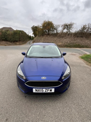 2015 Ford Focus 1.0t Ecoboost Zetec Euro 6 (s/s) 5dr in Blue — image 2
