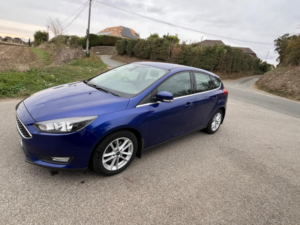 2015 Ford Focus 1.0t Ecoboost Zetec Euro 6 (s/s) 5dr in Blue — image 3