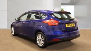 2015 Ford Focus 1.0t Ecoboost Zetec Euro 6 (s/s) 5dr in Blue — image 4