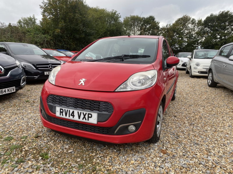 2014 Peugeot 107 1.0 12v Active in Red — image 1