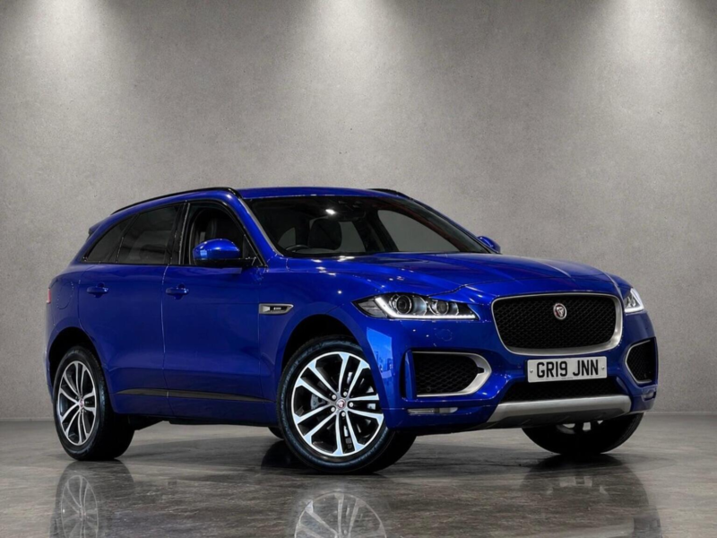 2019 Jaguar F-Pace 2.0 D180 R-Sport Auto AWD Euro 6 (s/s) 5dr in Blue — image 1