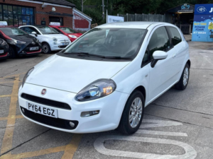 2014 Fiat Punto 1.4 Easy Euro 6 (s/s) 3dr in White — image 2