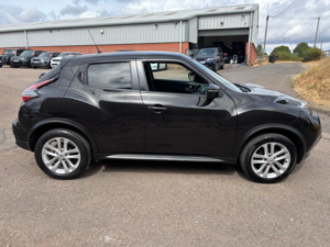 2017 Nissan Juke 1.2 Dig-T N-Connecta in Black — image 4