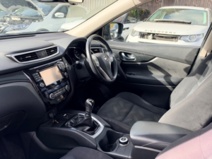 2015 Nissan X-Trail Dci N-Tec in Black — image 3
