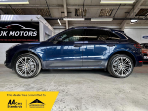 2016 Porsche Macan 3.0 Td V6 S Pdk 4WD Euro 6 (s/s) 5dr in Blue — image 6